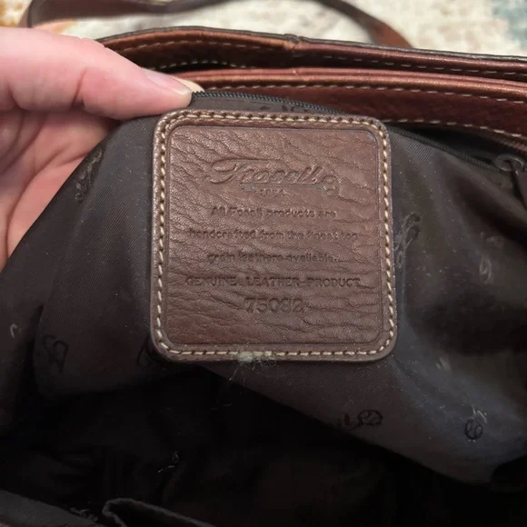 Vintage Fossil Leather Shoulder Bag - Picture 9 of 10